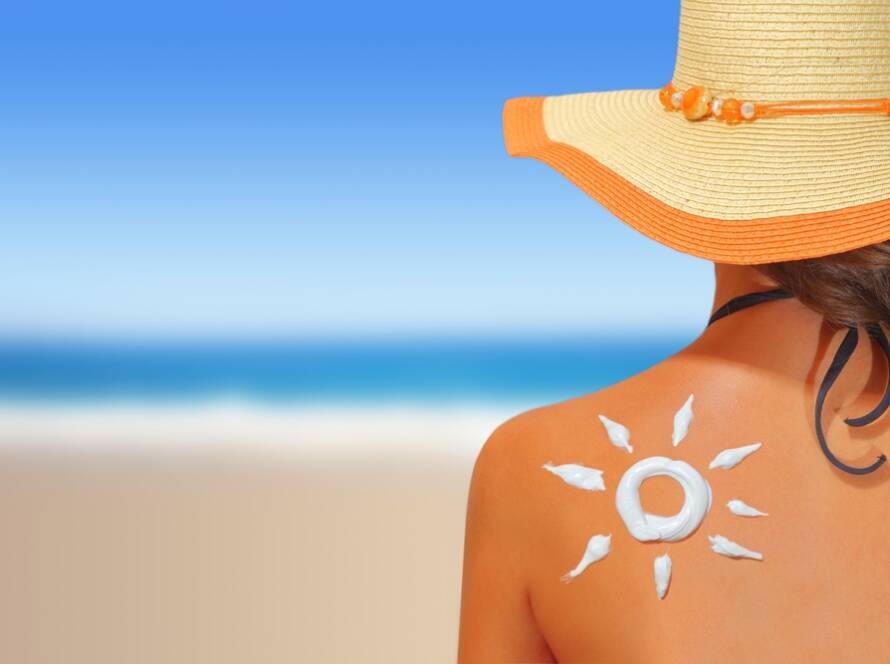 Derma Laser Aesthetics - Δρ. Σταματίνα Γελέκη | Αγαπάτε τον ήλιο, προστατεύοντας το δέρμα σας.  Η απόλυτα αναγκαία Φωτοπροστασία.